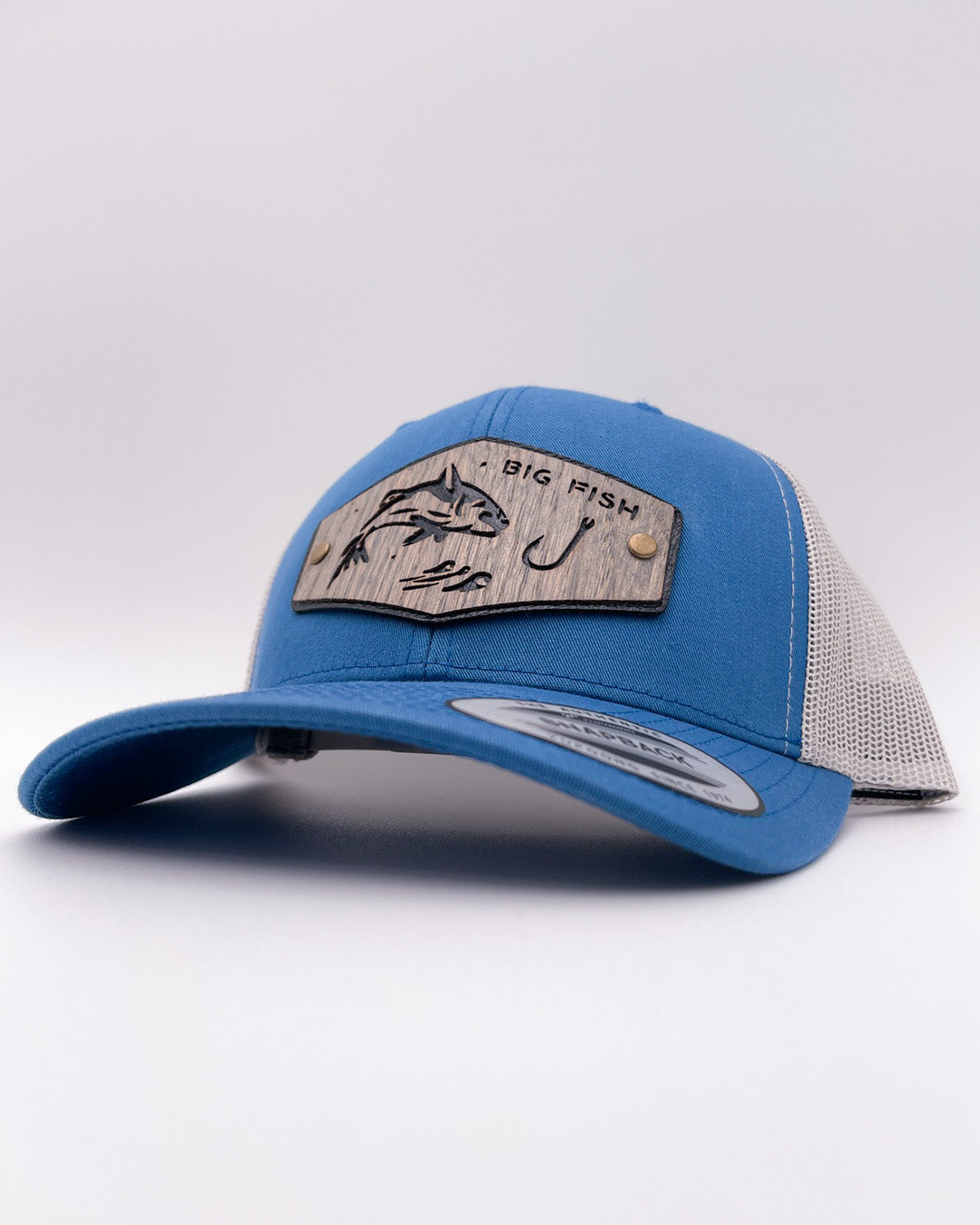 Affordable Cheap Custom Leather Patches Hats Big Fish Real Wood Patch Hat Retro Trucker Mesh Cap Cheap Custom Logo Caps